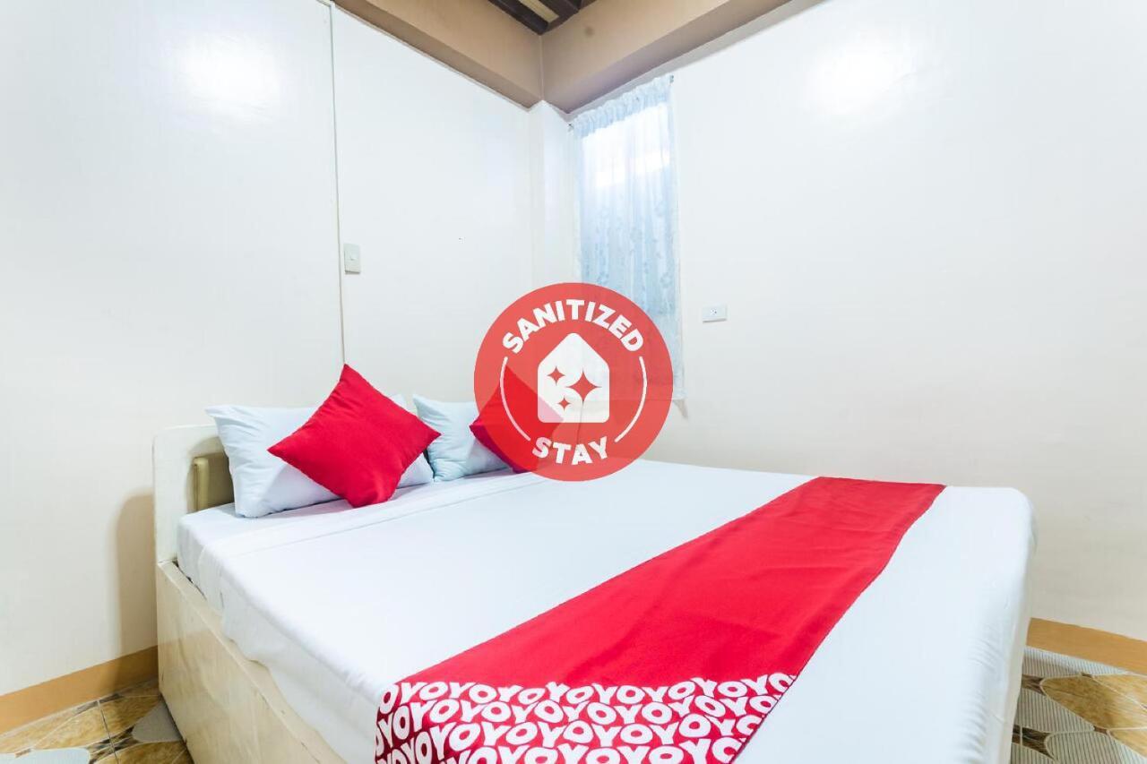 Oyo 569 Alt Complex Hotel Lapu-Lapu City Eksteriør billede